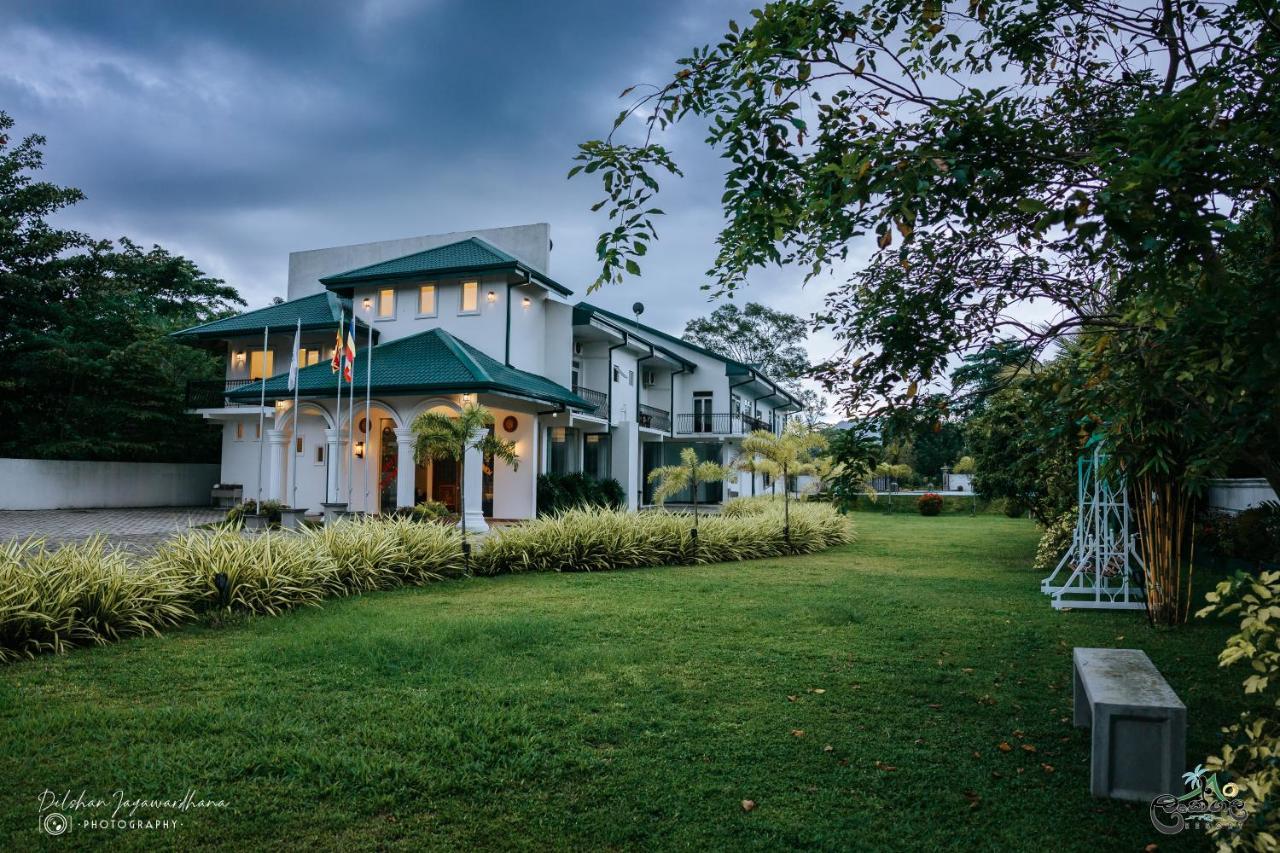 Lakegala Resort Matale Exterior photo